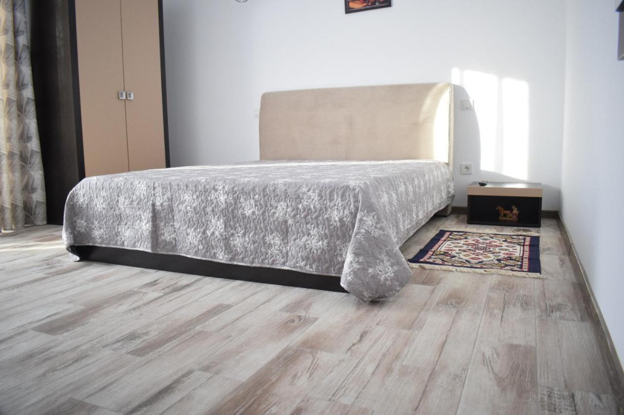 Hotel Casa Dumitru Ceraşul Zewnętrze zdjęcie