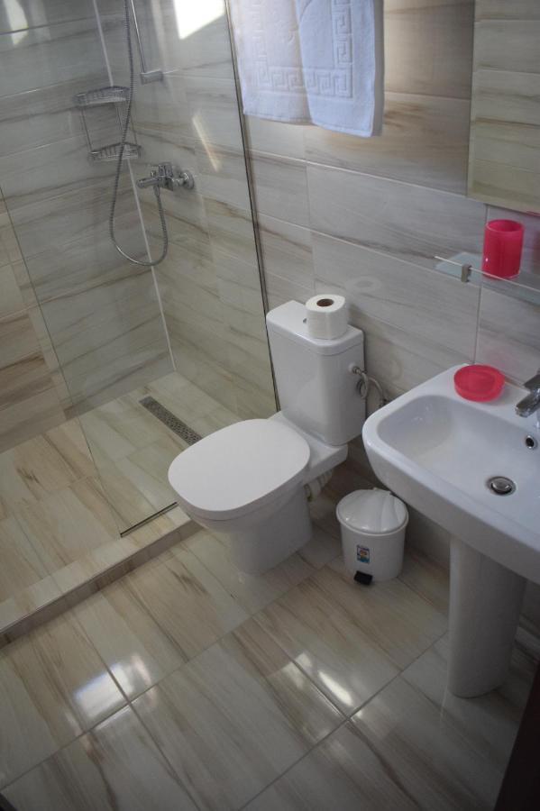 Hotel Casa Dumitru Ceraşul Zewnętrze zdjęcie